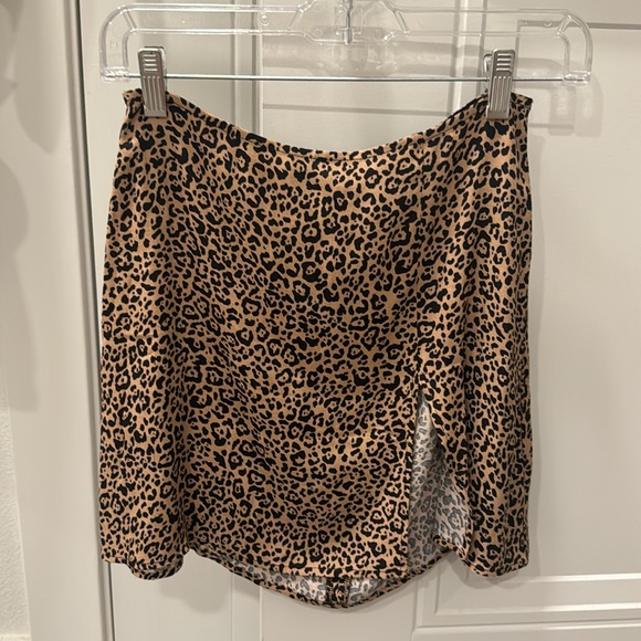 Reformation mini skirt - Picture 4 of 4